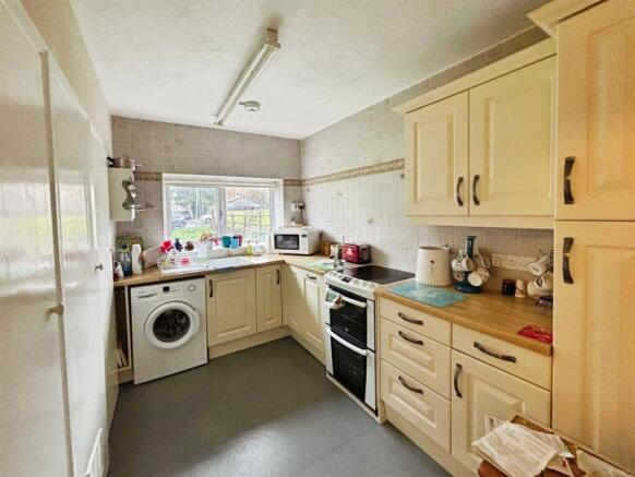 5daafe98-Photo 201-8-26 2C 2013 2000 2048.jpg