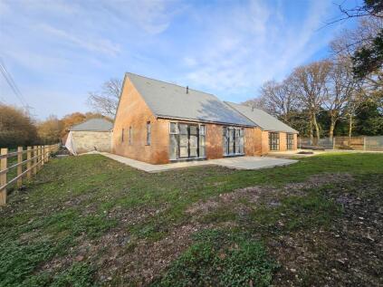 Segensworth Road, Titchfield Park