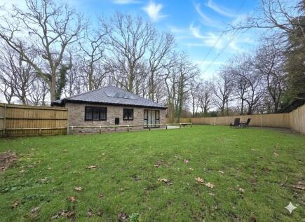 Segensworth Road, Titchfield Park