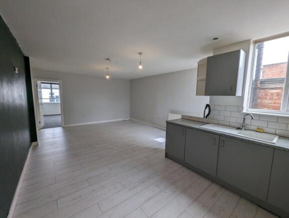 1 Bed first floor flat