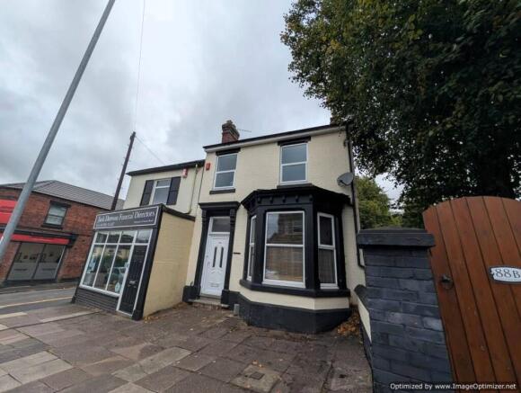3 Bed first floor flat