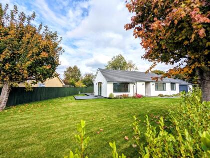 Hollies Close, Sway, Lymington, Hampshire, SO41