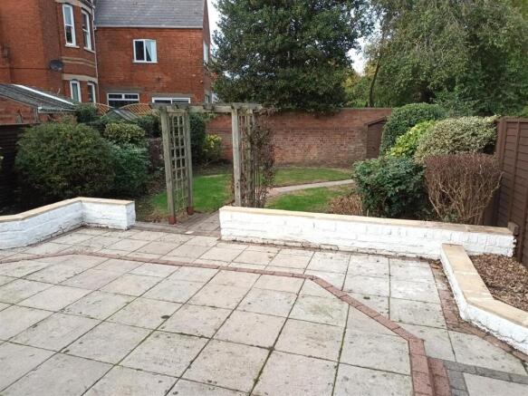 12QueensRoadGardenII.jpg