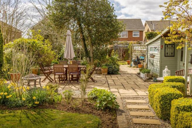 27 Middlegate Road West (Frampton)-20.jpg