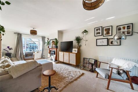 Llanaway Close, Godalming, Surrey, GU7