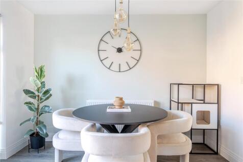 Padfoot Road, Godalming, Surrey, GU7