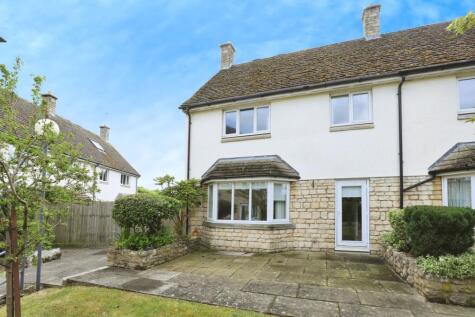 Torkington Gardens, Stamford, PE9