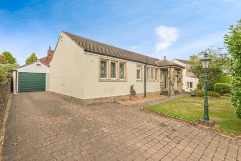 Savile Place, Mirfield, WF14