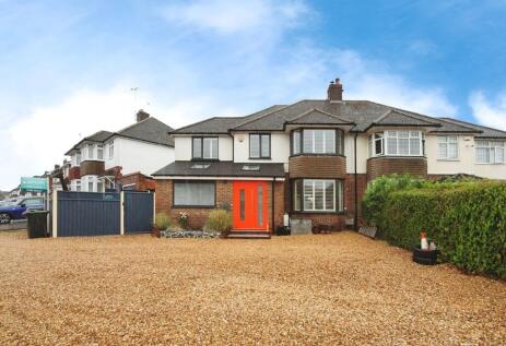 Swifts Green Road, Luton, LU2