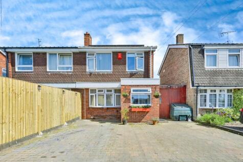 Meadow Glade, Hixon, Stafford, ST18