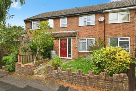 Arnett Avenue, Finchampstead, Wokingham, RG40