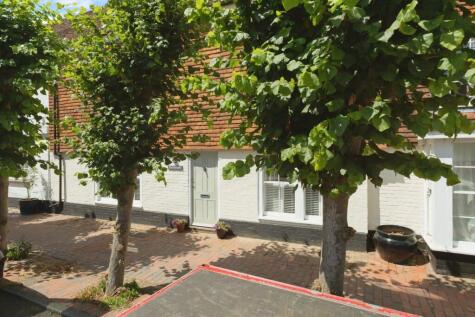 High Street, Burwash, TN19