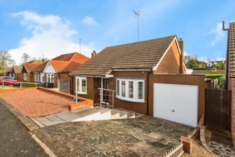 Northumberland Road, Istead Rise, Gravesend, DA13