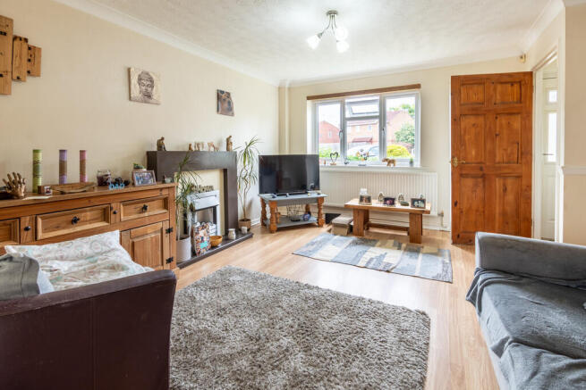 6 Chelmsford Driv...