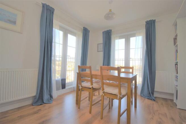 1 Bedroom Apartment For Sale In King Charles Street Falmouth Tr11