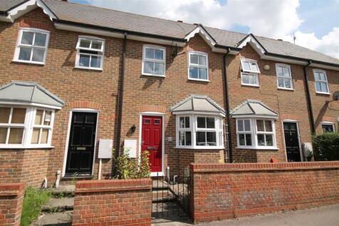 Henry Court, Canterbury