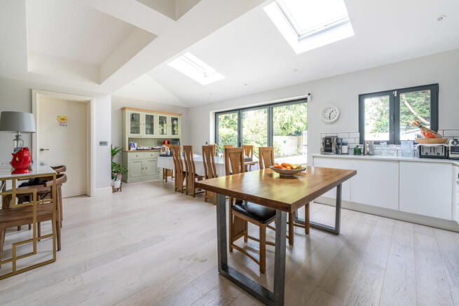 32 Clive Road, TW...