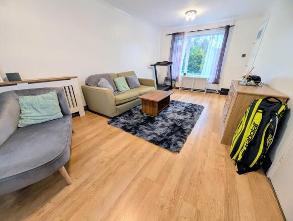 PXL_20251008_1015...