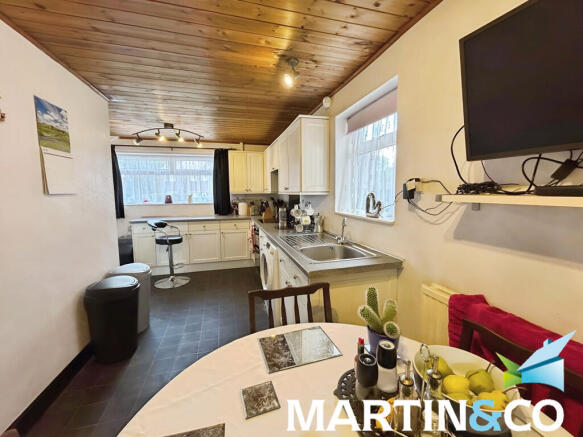 3f3b7e08-IMG-2025...