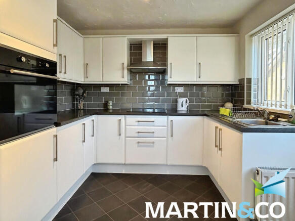 42dd818f-IMG-2025...