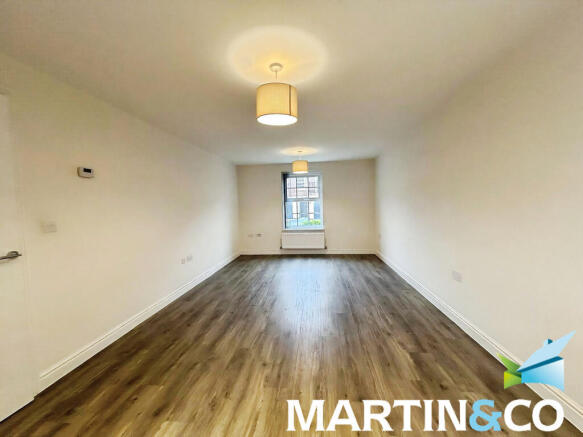 17665367-IMG-2025...