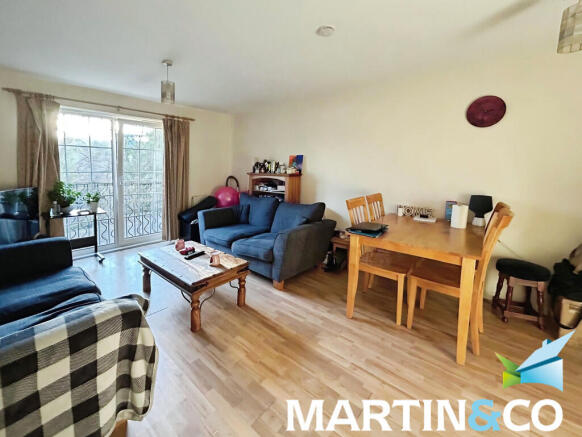 1e37853c-IMG-2025...