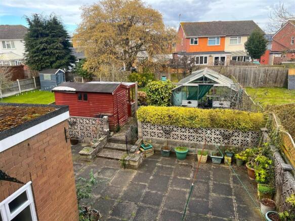 garden 2.jpg