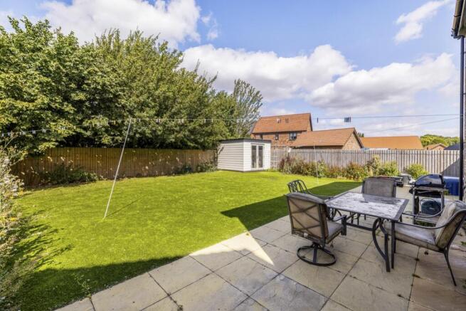 25 Dean Close (Weston)-11