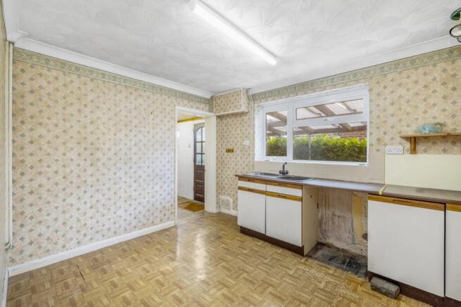 18 Highfield Road (Donnington)-16