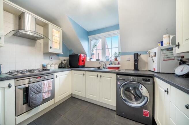 1381410-18-69147745d0043-ARW