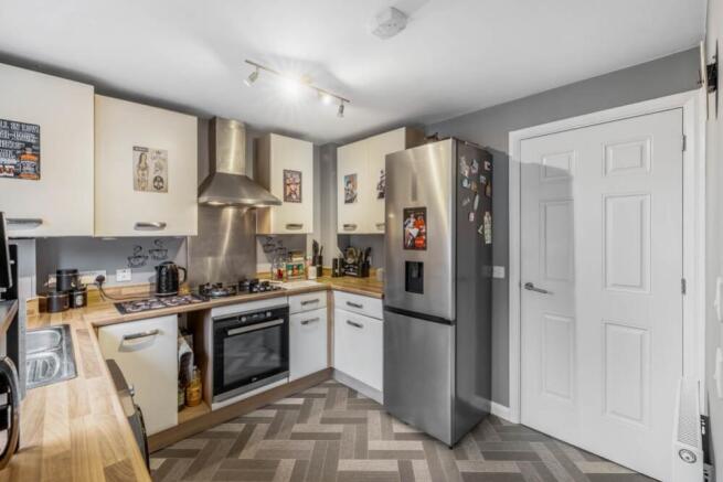 27 Arnhem Way (Spalding)-12