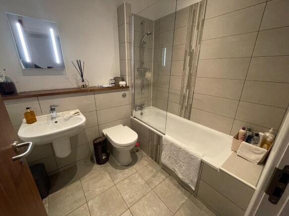 Photo 3