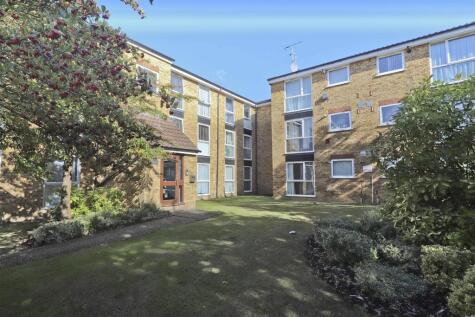 Melville Close, Ickenham, UB10