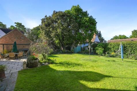 Players Court, Felsted, Dunmow, Essex, CM6