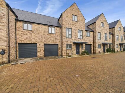 Staines Drive, Springfield, Chelmsford, Essex, CM1