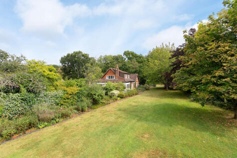 Newdigate Road, Beare Green