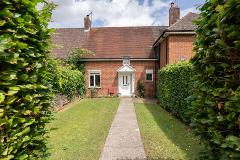 Fraser Gardens, Dorking