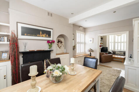 Wathen Road, Dorking