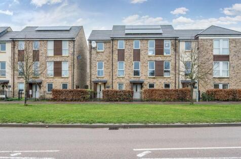 Cambridge Road, St. Neots, Cambridgeshire, PE19