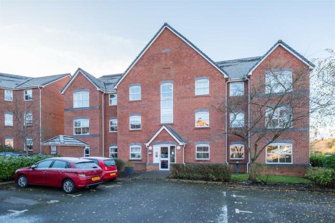 4 Eaton Court-017.jpg