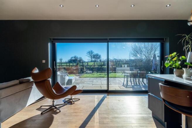 4 Marsh Lane-006.jpg