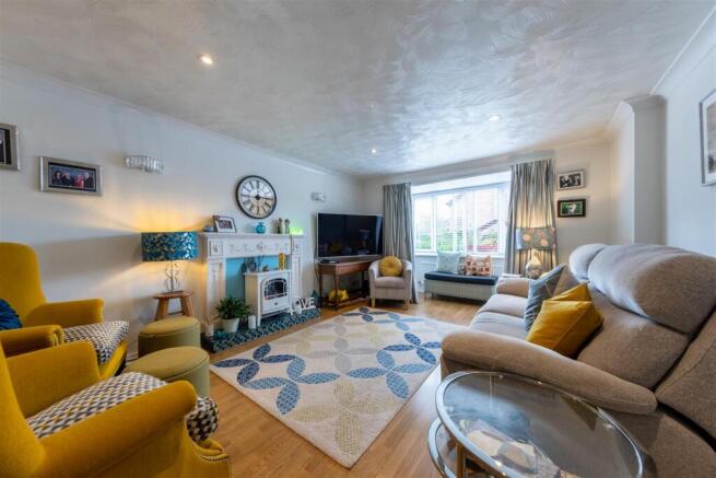 26 Chesterfield Close-015.jpg