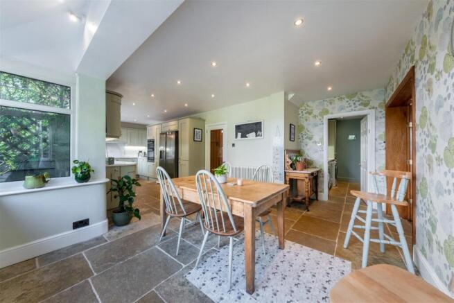 172 Swanlow Lane-010.jpg