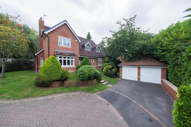 17 Woodham Close-056.jpg