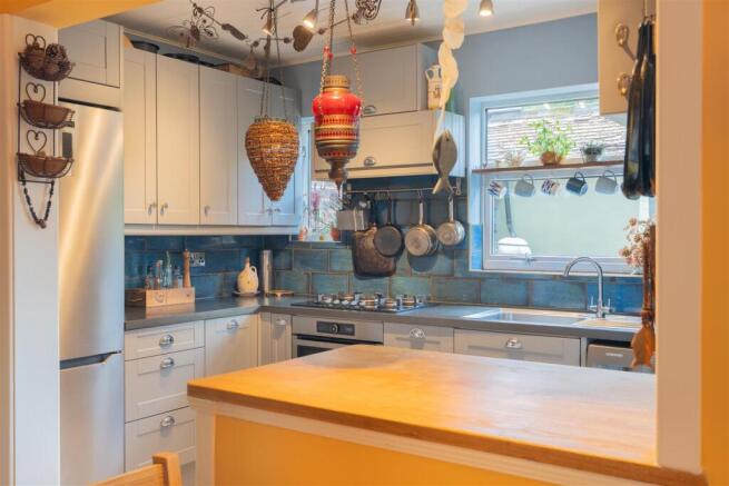 238 London Road-2.jpg