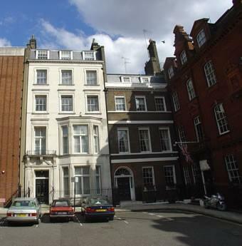 2 bedroom penthouse for sale in Audley Square, Mayfair, London, W1, W1K