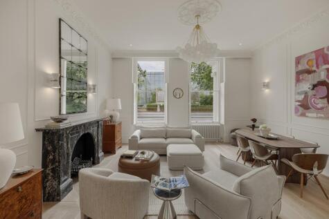 Queen's Gate, South Kensington, London, SW7, United Kingdom