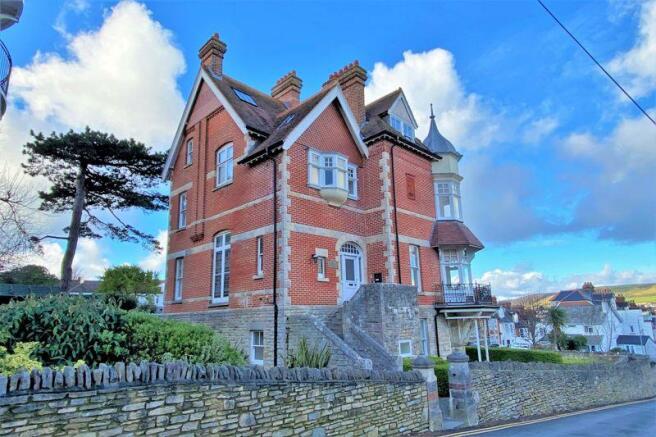 2 bedroom penthouse  for sale Swanage