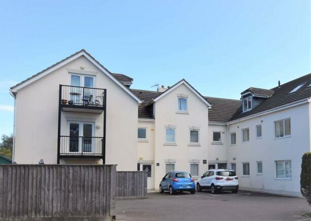 3 bedroom flat  for sale Swanage
