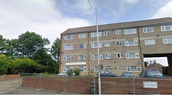Spacious 1 Bedroom Apartment, Cash Buyers Only as
